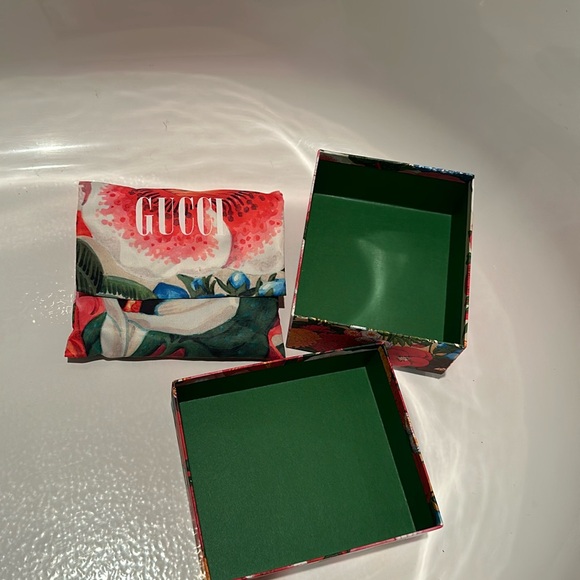 Gucci belt - Picture 1 of 3